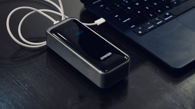 Top USB-C Power Banks to Charge MacBook Air