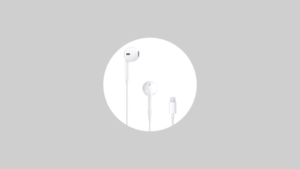 Discount on Apple EarPods.