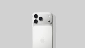 iPhone 17 Pro Max Sends Back Photos of Earth from Artemis II